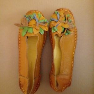 Tito flats.  Excellent condition